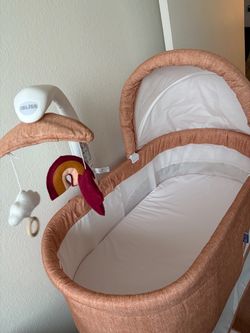 Bliss Baby Bassinet with Mobile