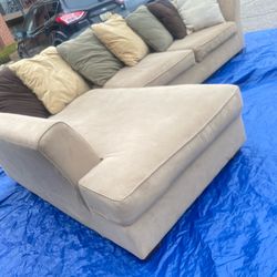 BIEGE TAN MODERN DAY CLOUD SECTIONAL