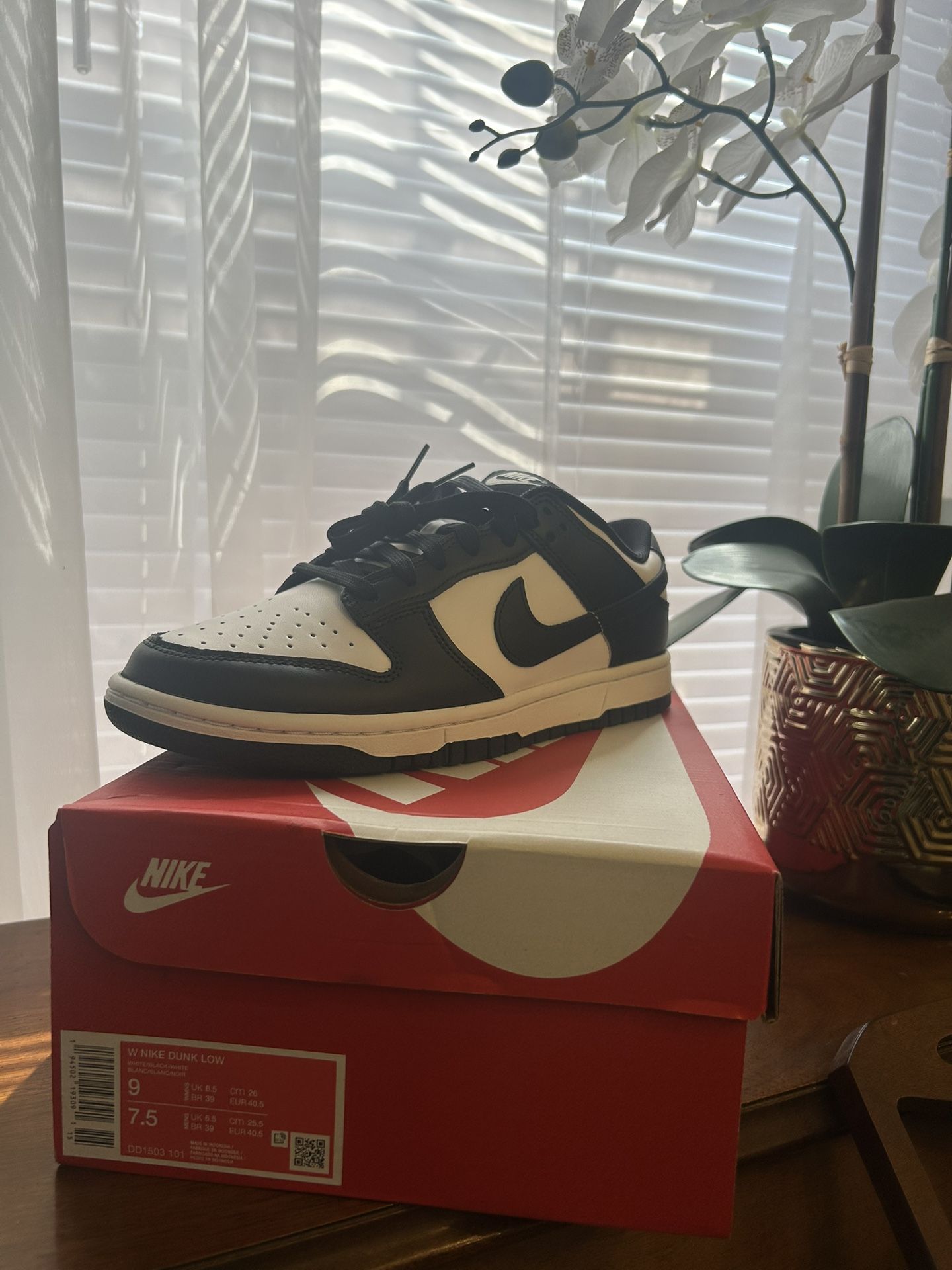 Panda Dunks (women)