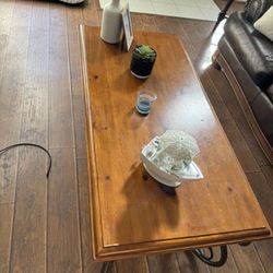 Wood Coffee Table 