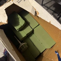 Wetfoam, flower arrangement supplies, wedding supplis