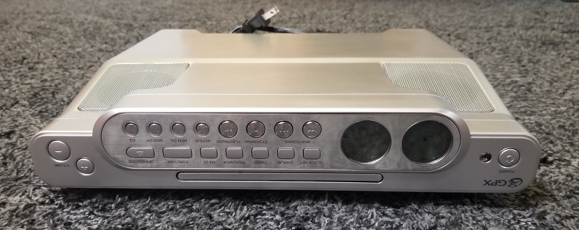 GPX Under Cabinet CD Radio KCCD6316DT