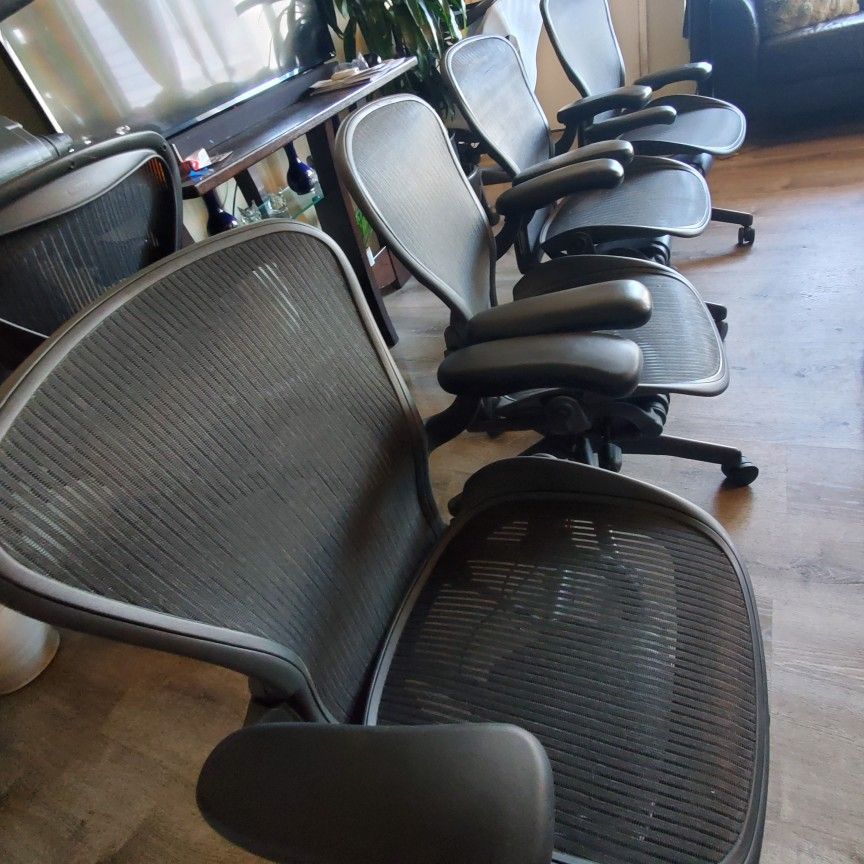Herman Miller Aeron Chair Size B Fully Loader Black With Mesh Organomic Adjustable Height And Arms Fully Loader 