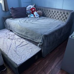 Full size bed set With Twin Size Bed