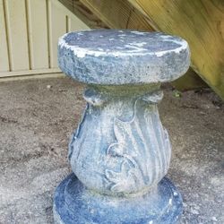 Concrete base for fountain