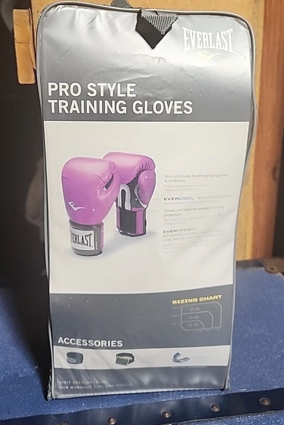 EVERLAST WOMEN'S BOXING PRO STYLE PINK 12 OZ. TRAINING GLOVES