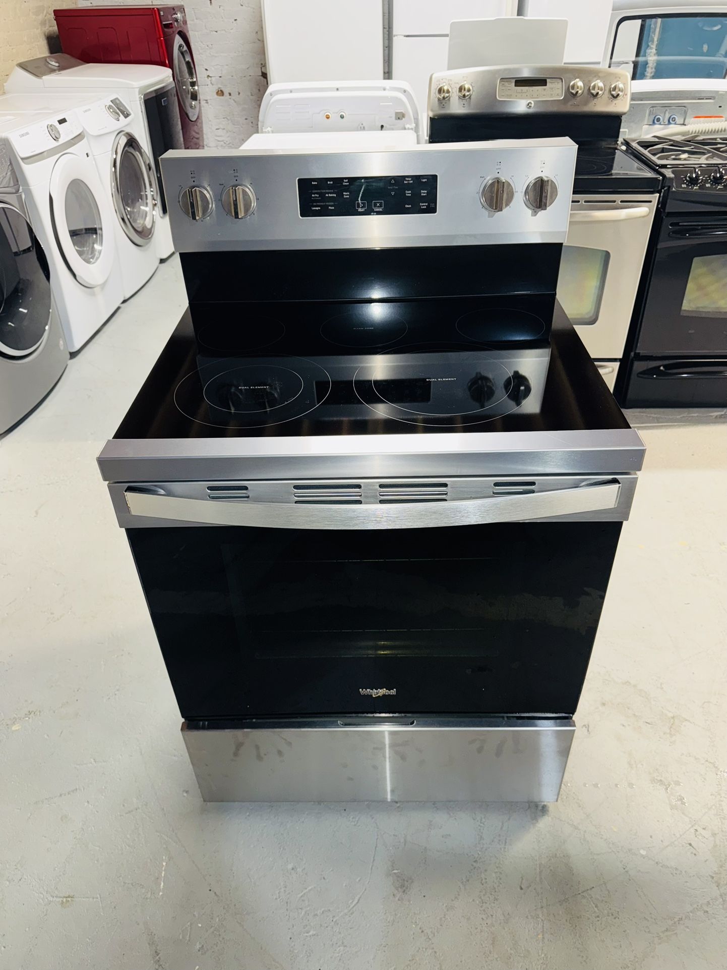 Estufa electrónica Whirlpool de acero inoxidable con garantía de 60 días (se incluye recibo).