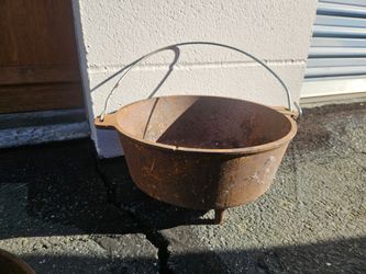 Cast Iron Scalding Cauldron Kettle