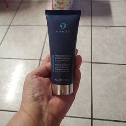 Monat Advanced Hydrating In Shower Masque  $20