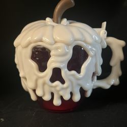 Disneyland Parks Snow White poison Apple Glow In The Dark Mug