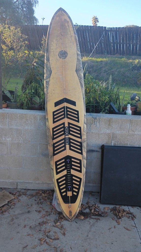 Chuckdent Surfboard 