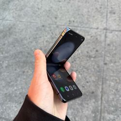 Samsung Galaxy Z Flip 5 - 512 gb! Unlocked! Like new.