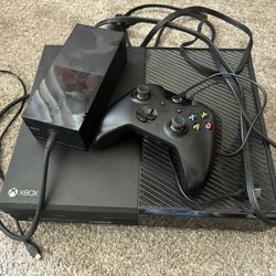 Xbox. Back Cord Missing and One Remote. 