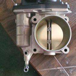 Brand new OEM throttle body Infiniti