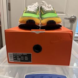 2019 Nike Sacai Green Gusto