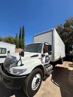 26 Foot Box Truck