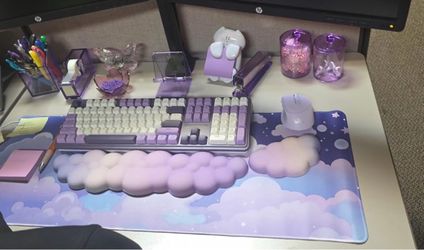 Complete desk set up