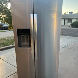 Brand New Stainless Steel Whirlpool Refrigerator 