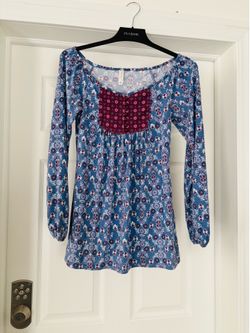 New Boundaries Size Small Peasant Style Blouse Top.