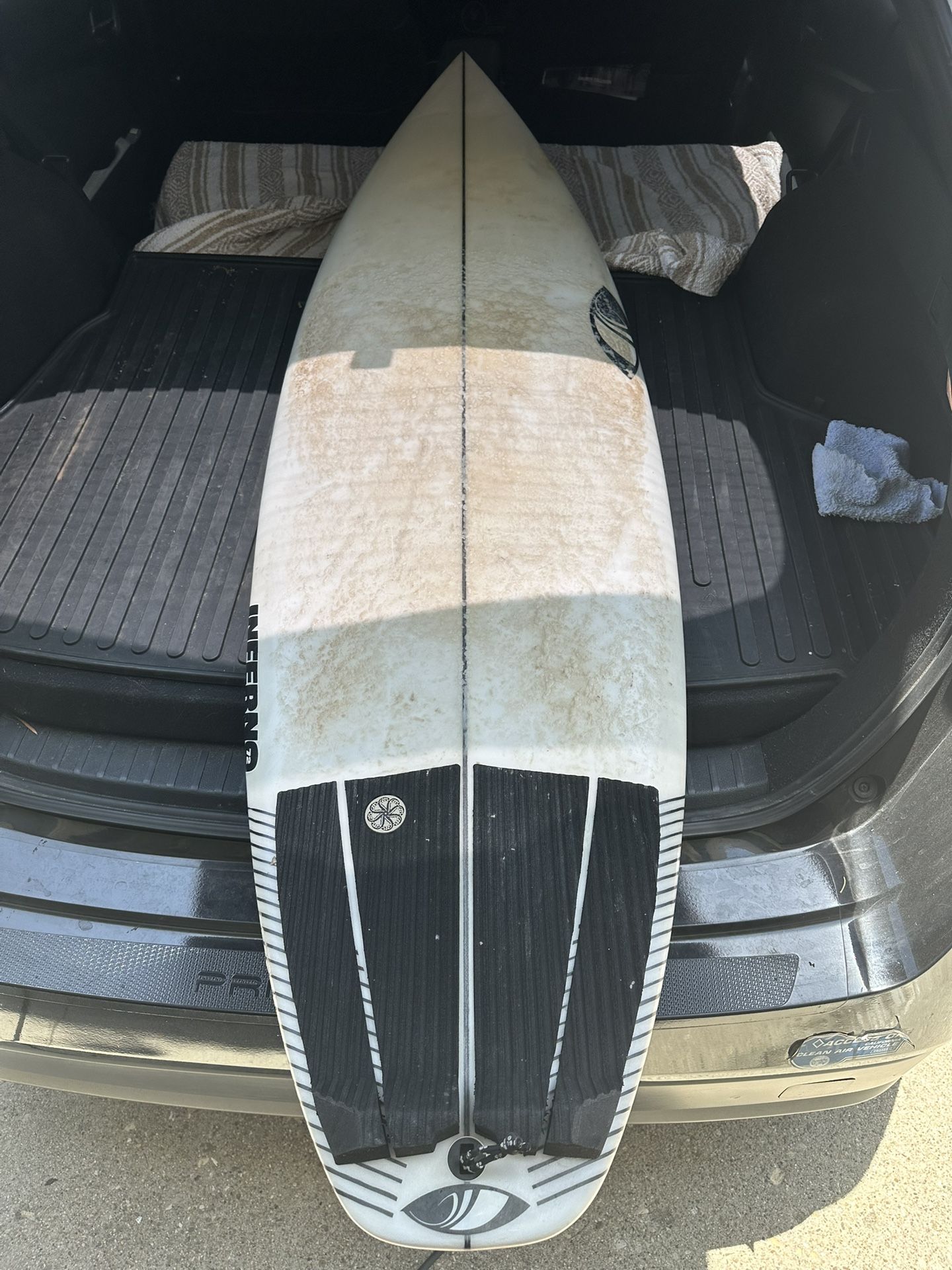 Sharpeye Inferno 72 surfboard 5’11