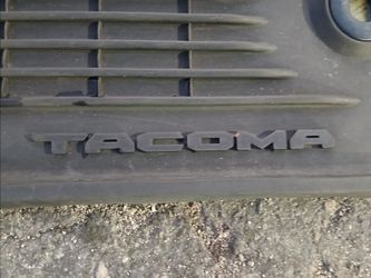 $40 2016-2023 TOYOTA TACOMA FLOOR MATS RUBBER ALL WEATHER GENUINE OEM