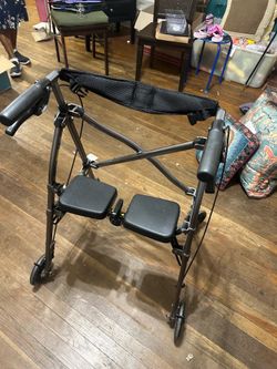 Moving sale ! Everything must go !
