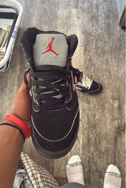 Air Jordan 5 Black Metallic Silver Sneaker