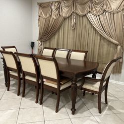 Formal Dining Room 8 Chairs Including 2 End Chairs Like New Shape 