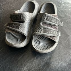 HOKA Slides Slip on Sandals 8-10