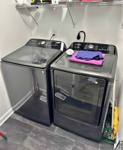 Samsung Smart Washer and Dryer Set ( Delivery Available )