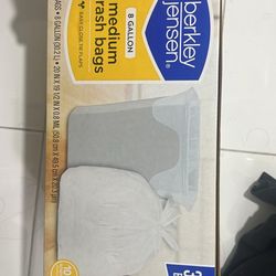 8 Gallon Trash Bags