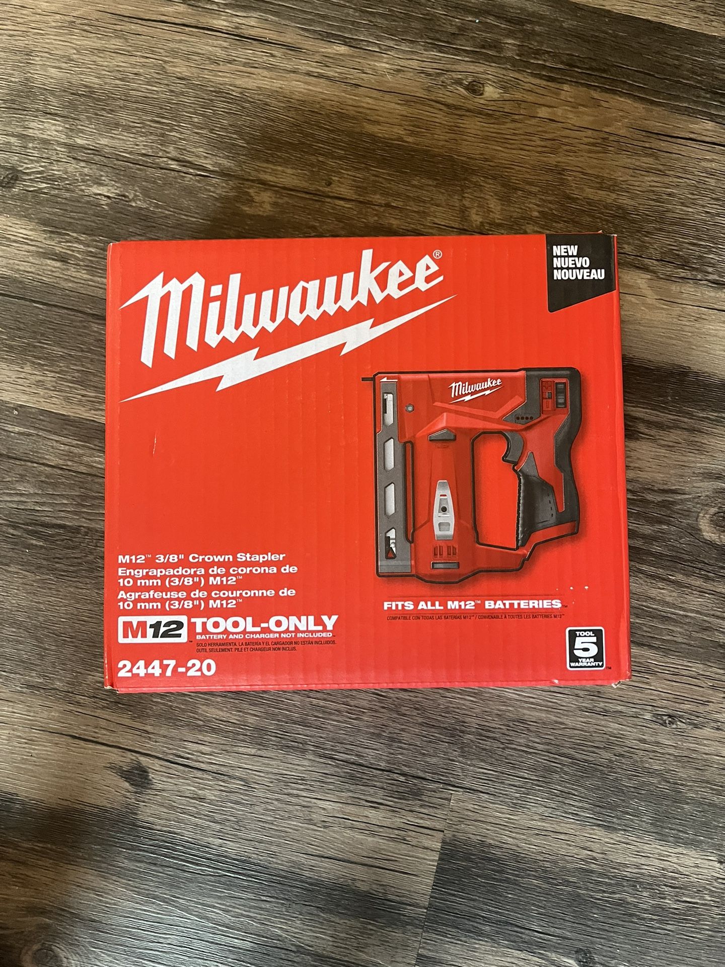 Milwaukee M12BST-0 12v Cordless Compact Stapler (Tool Only)