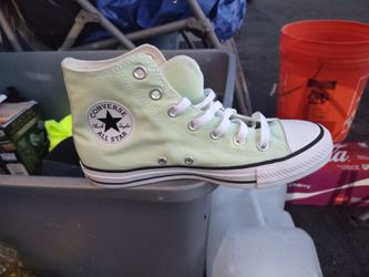Unisex Converse 5.5 Men's And 7.5 Womans