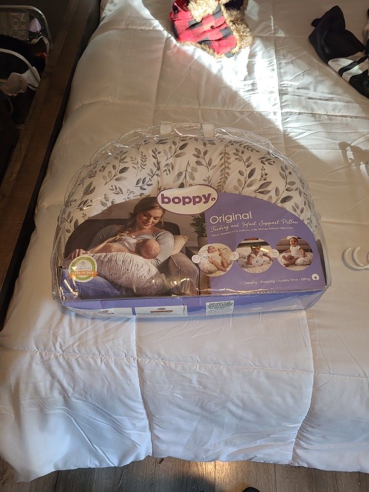 Boppy Pillow