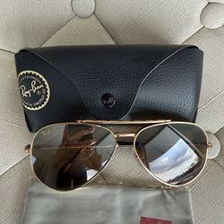 Like New Ray-Ban Polarized Sunglasses w/ Case & Cloth