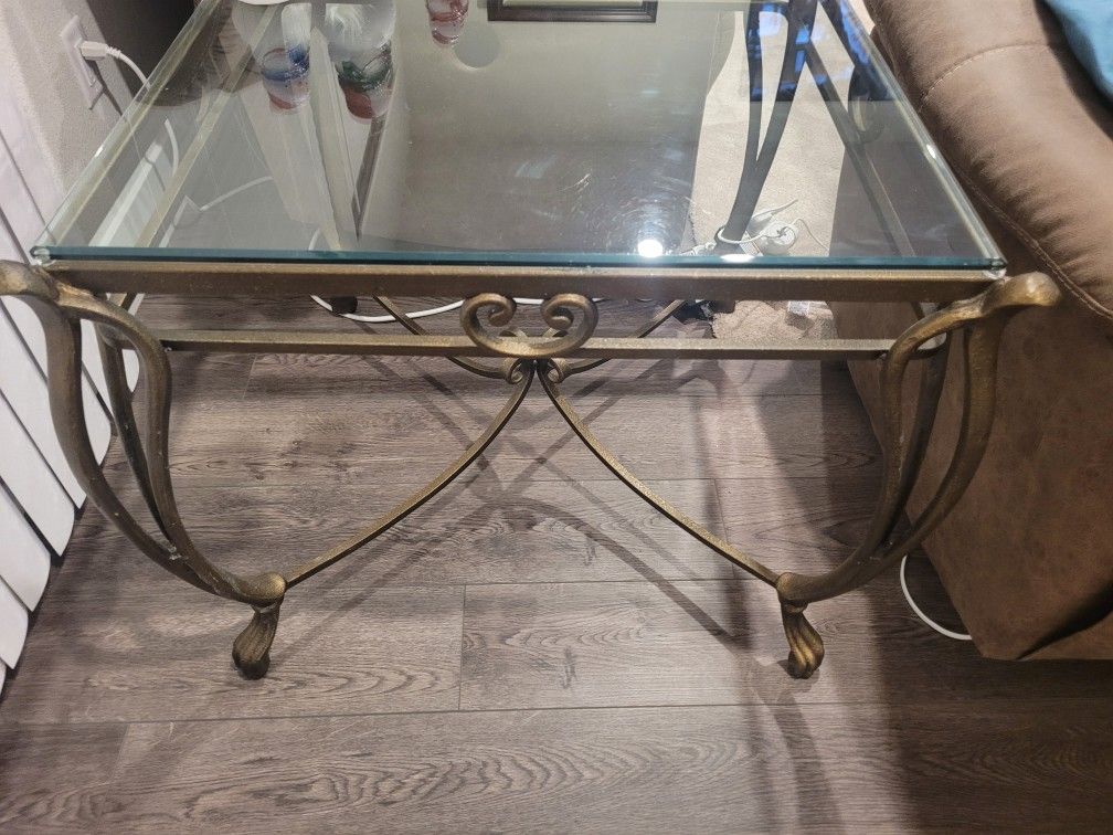 End Table 30"×30"