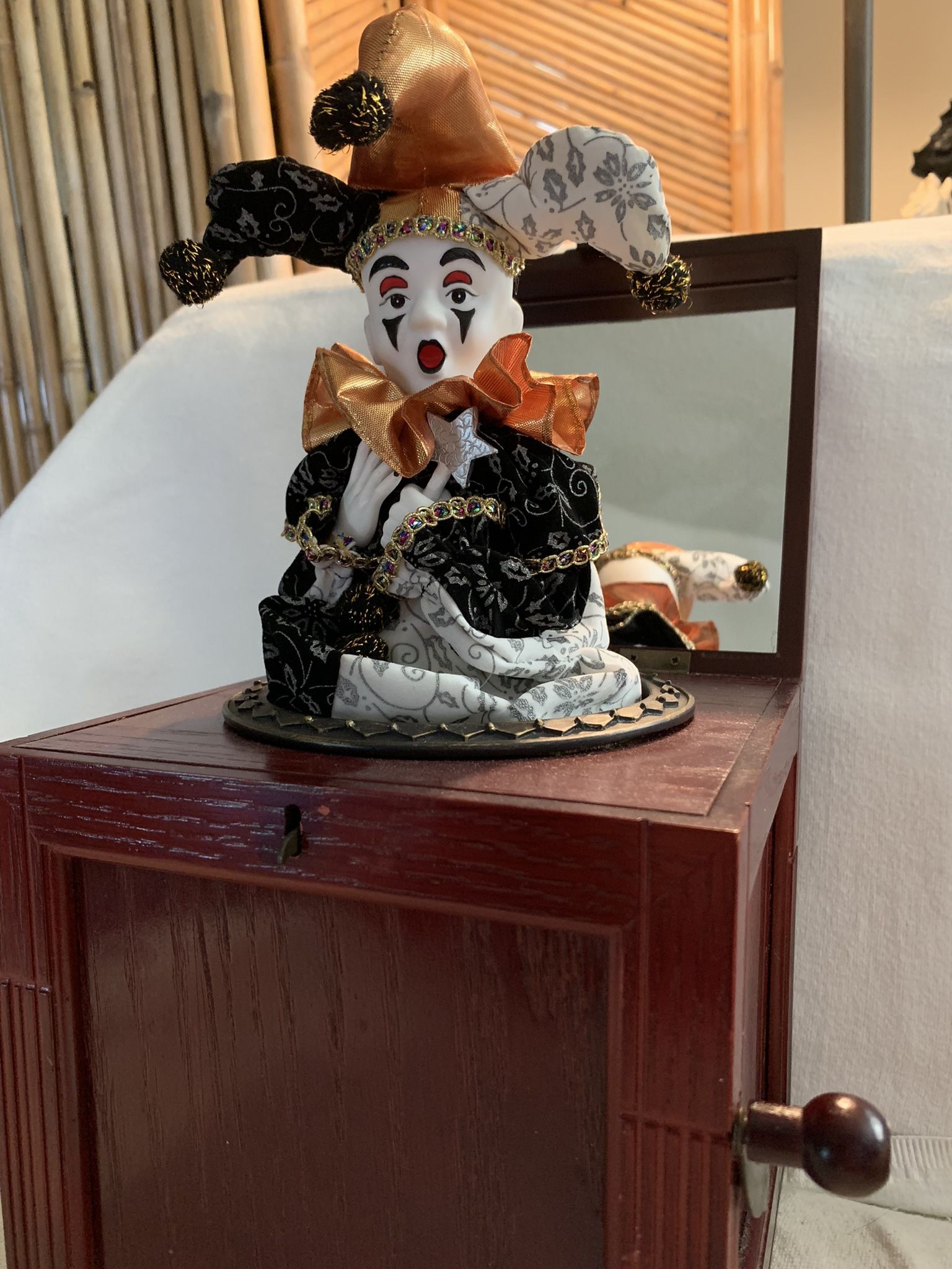 Thomas Pacconi Jack-in-the-box