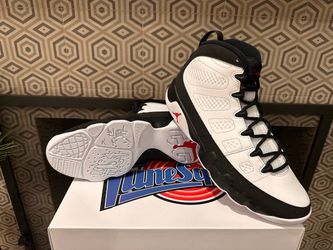 Jordan 9 Retro “Space Jam”
