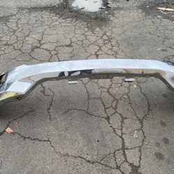 2018 Chevy Silverado OEM Front Bumper Bar