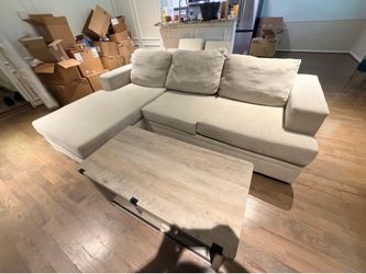 Couch w/ Reversible Chaise (PET FREE HOME)