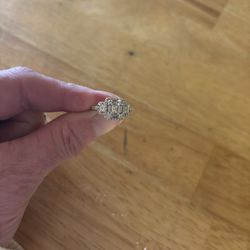 1 Carat White Gold Diamond Engagement Ring Size 5 