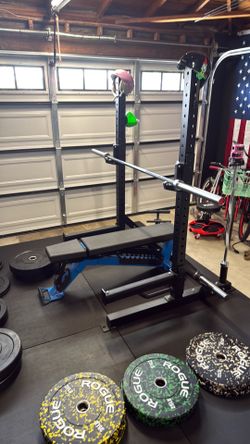 Squat rack/bench rack