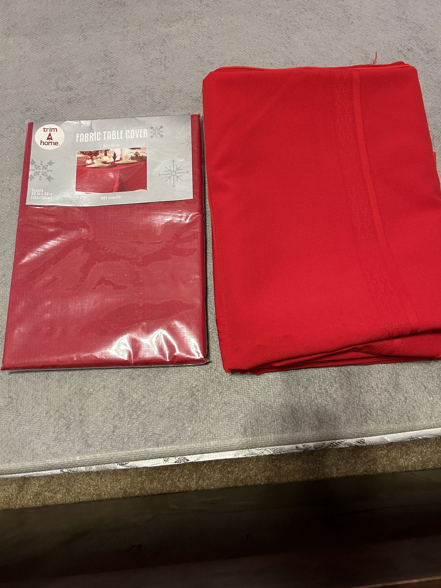 Square Red Table Cloth ( New In Package) 2 Rectangle Red Table Cloths And Red Runner