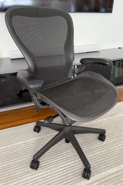 Herman Miller Aeron Chair Size C