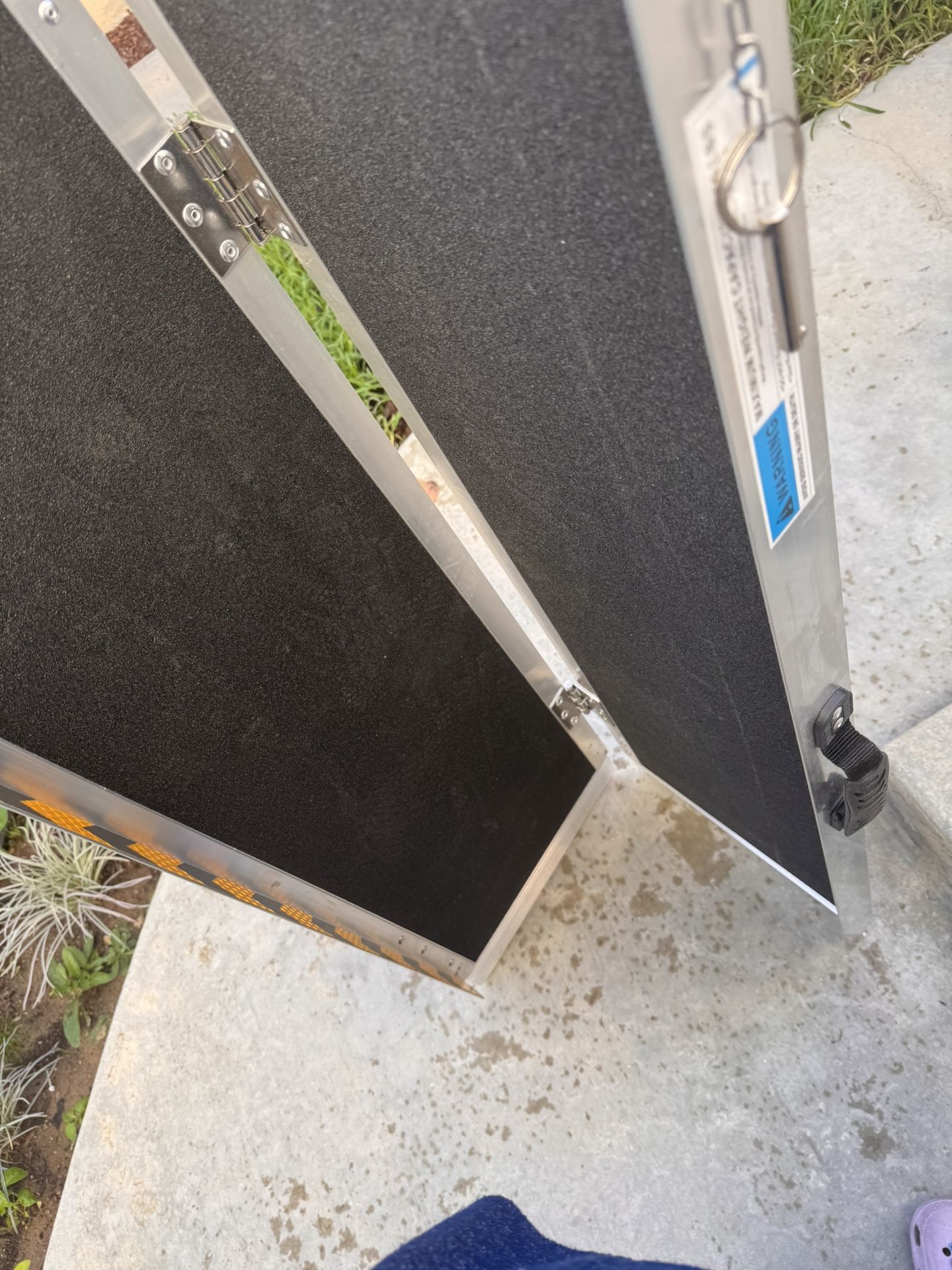 Outdoor Wheelchair Walker Moving Truck Ramp 4 Foot Size (48 Inches Long ) Brand New