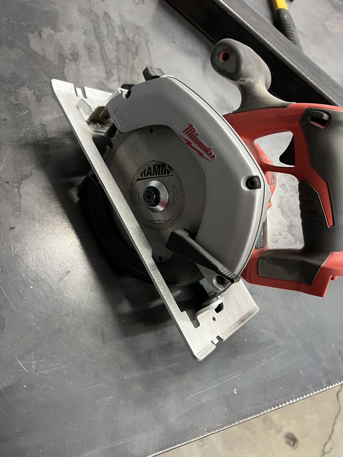 Milwaukee Cordless Circular Saw
