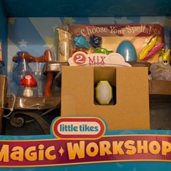 Little tikes magic workshop
662737-000 New