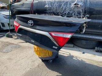 2017 Toyota Camry SE Trunk
