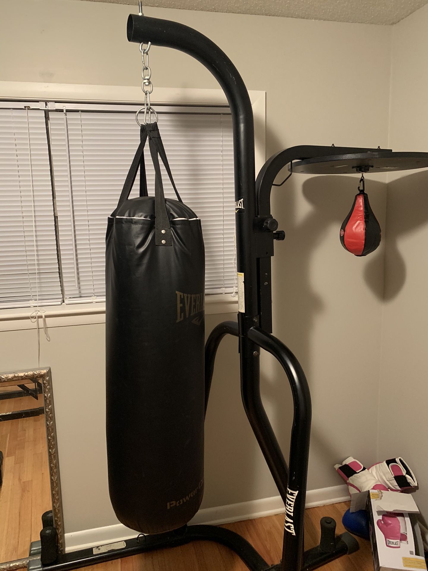 Punching bag set (SERIOUS BUYERS ONLY PLEASE)