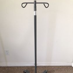 Clothes Hanger Rack with 4-Caster Wheels (Medical Specialties Distributors, LLC)